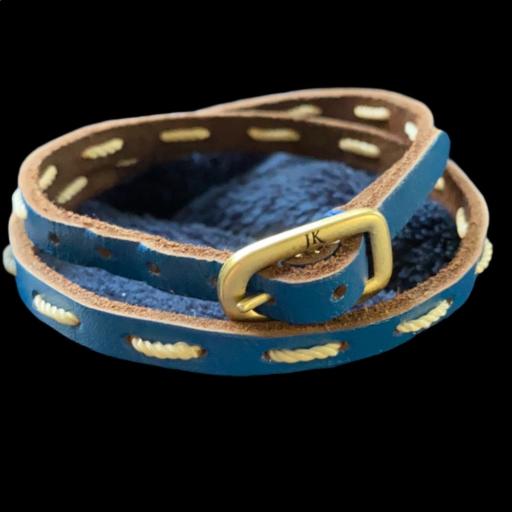 ⚡️3/$15 JK by Thirty-one Leather Stitch Bracelet, Blue